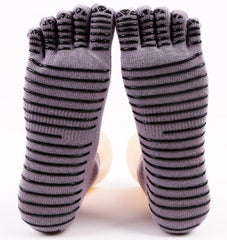 NON-SLIP YOGA SOCKS