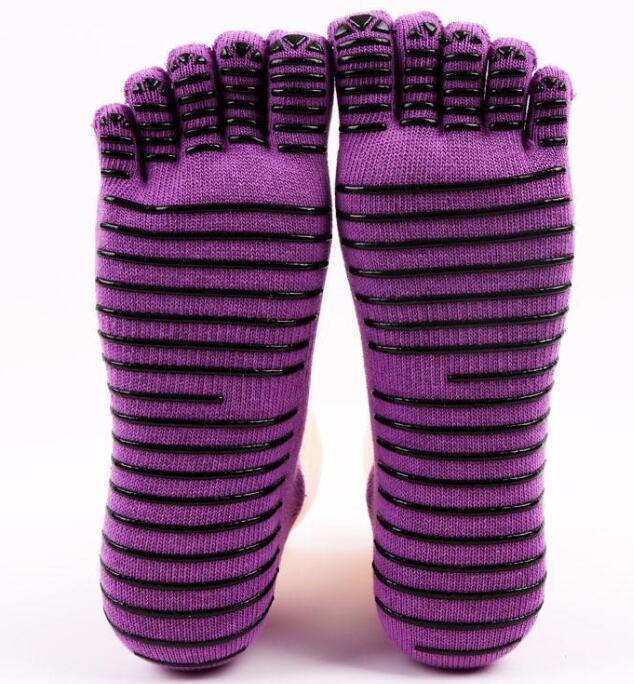 NON-SLIP YOGA SOCKS