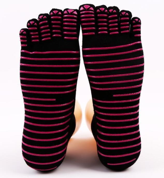 NON-SLIP YOGA SOCKS